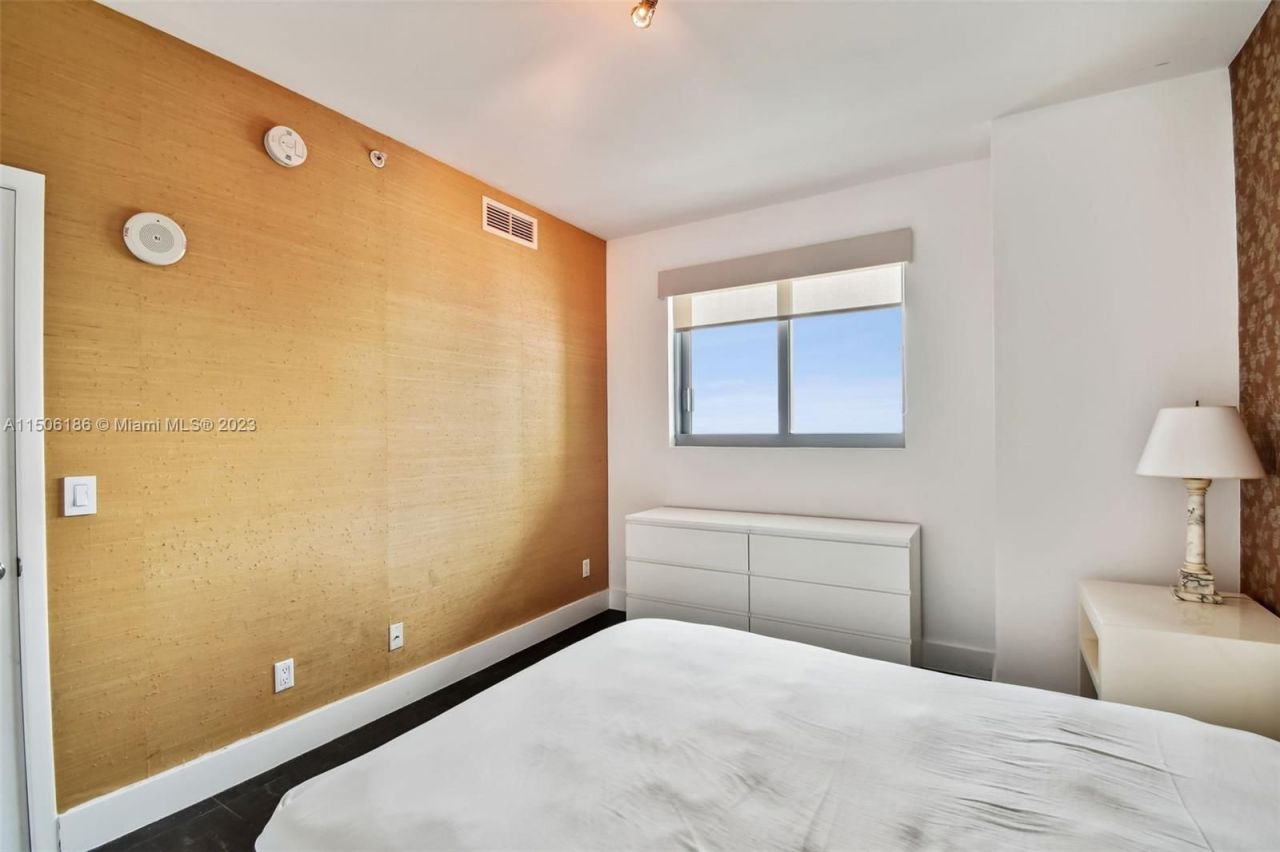 Flat in Miami, USA, 110 m² - picture 15