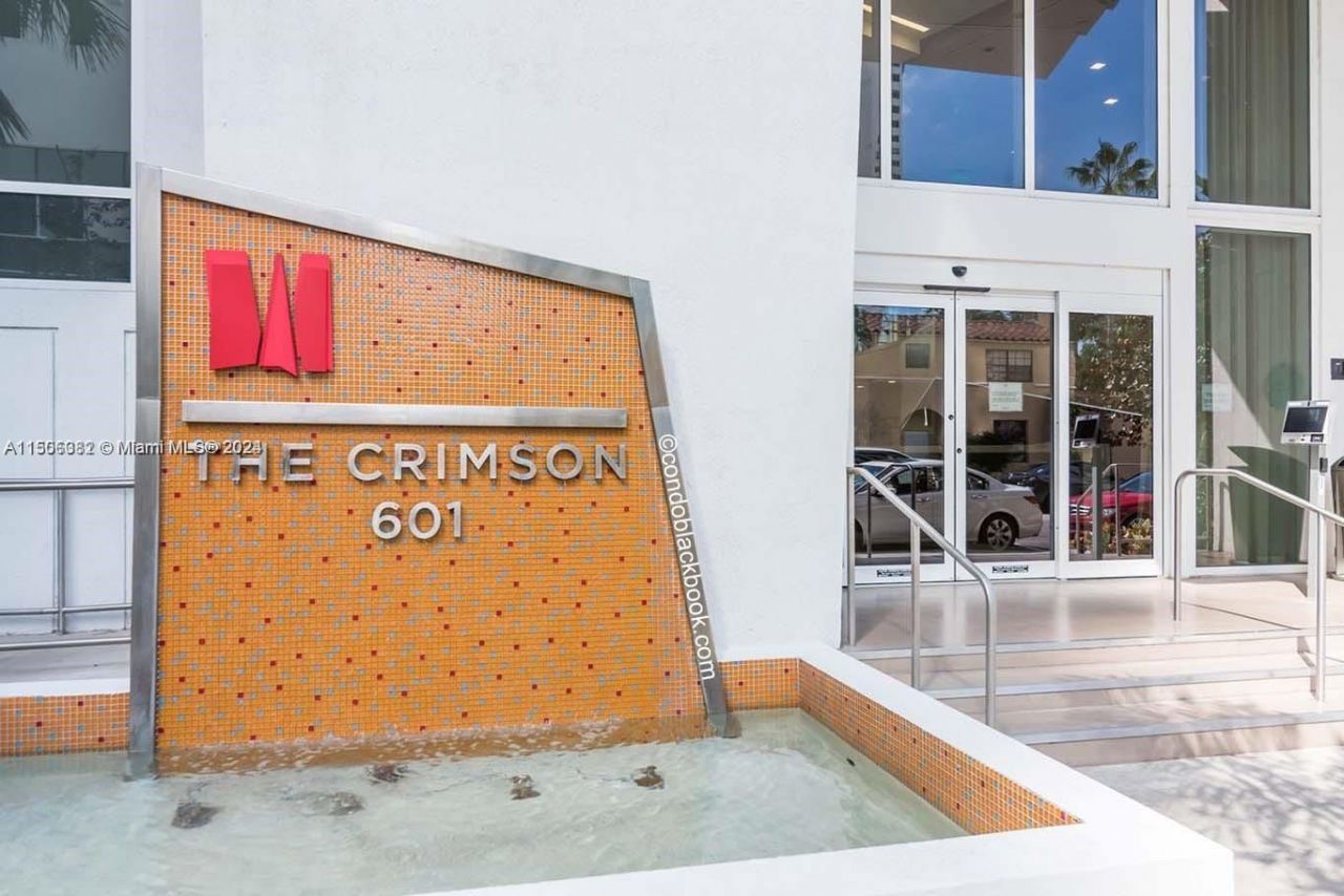 Flat in Miami, USA, 110 m² - picture 9