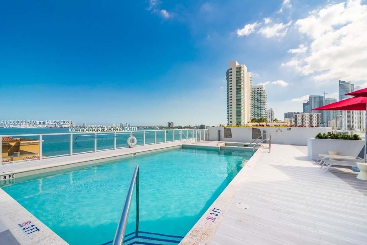 Flat in Miami, USA, 110 m² - picture 12