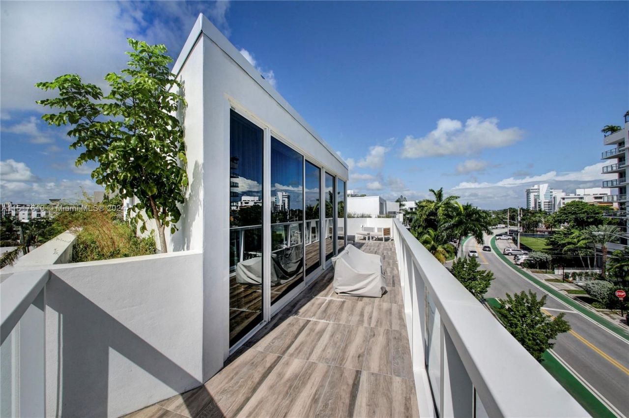 Townhouse in Miami, USA, 160 m² - picture 18