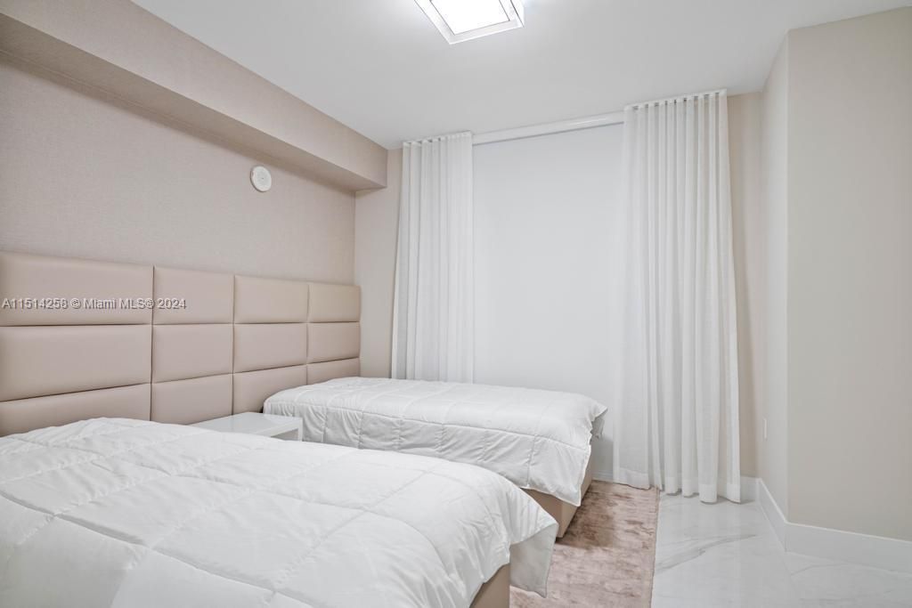 Flat in Miami, USA, 170 m² - picture 9