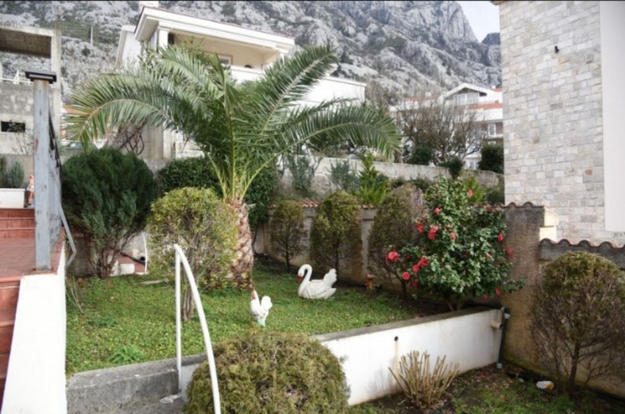 Casa a Dobrota, Montenegro, 441 m² - foto 4