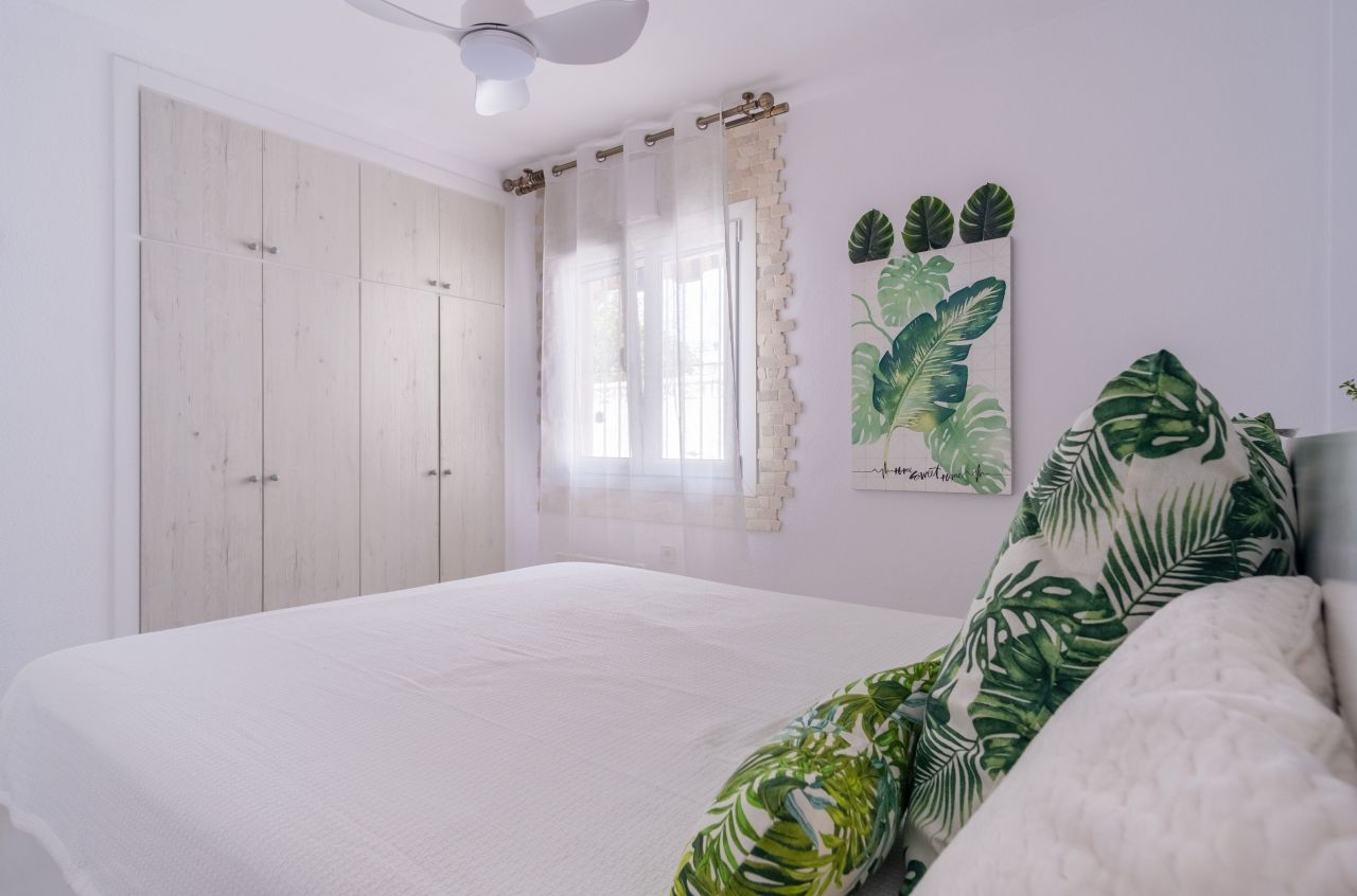 Maison à Torrevieja, Espagne, 51 m² - image 9