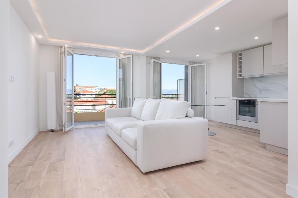 Appartement à Antibes, France, 58 m² - image 3