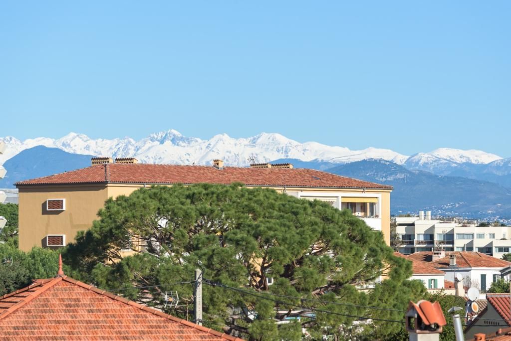 Appartement à Antibes, France, 58 m² - image 1