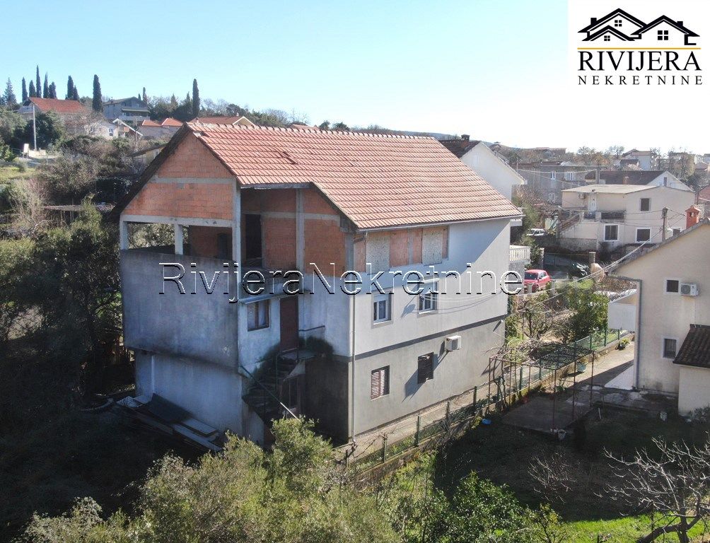 Casa en Herceg-Novi, Montenegro, 324 m² - imagen 5