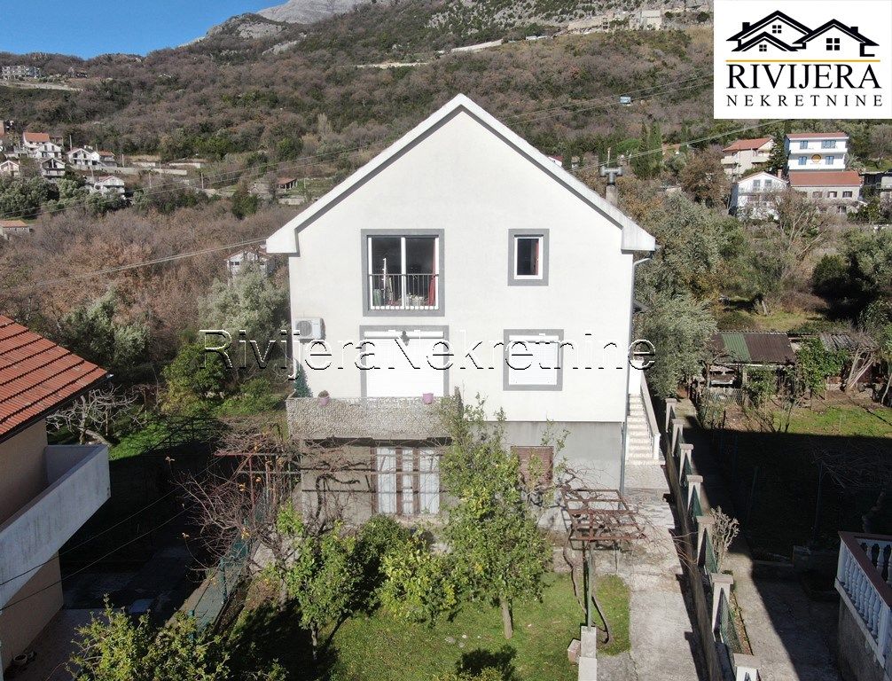 Casa en Herceg-Novi, Montenegro, 324 m² - imagen 3