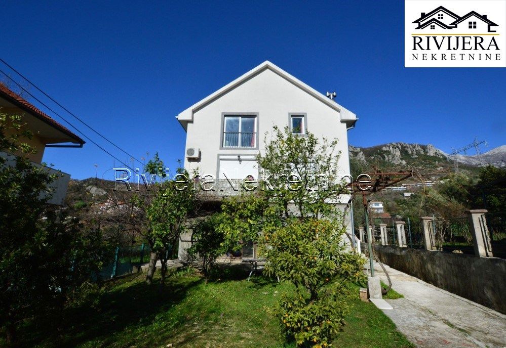 Casa en Herceg-Novi, Montenegro, 324 m² - imagen 4