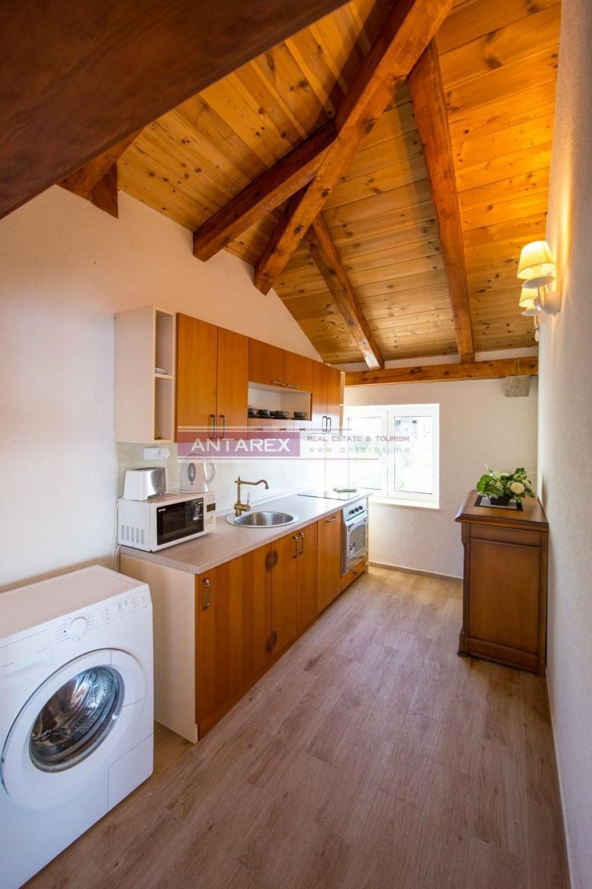 Apartment in Rezevici, Montenegro, 91 m² - picture 6