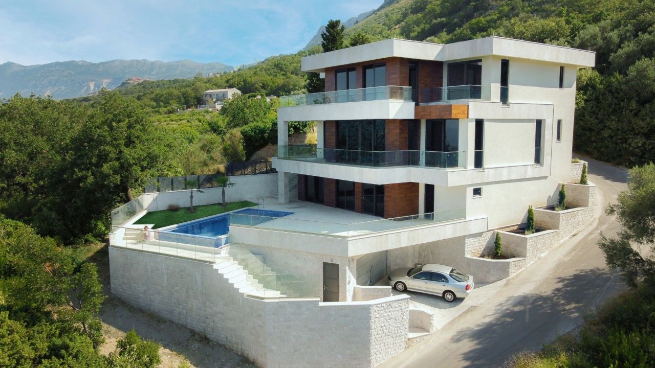 Villa à Budva, Monténégro, 632 m² - image 1