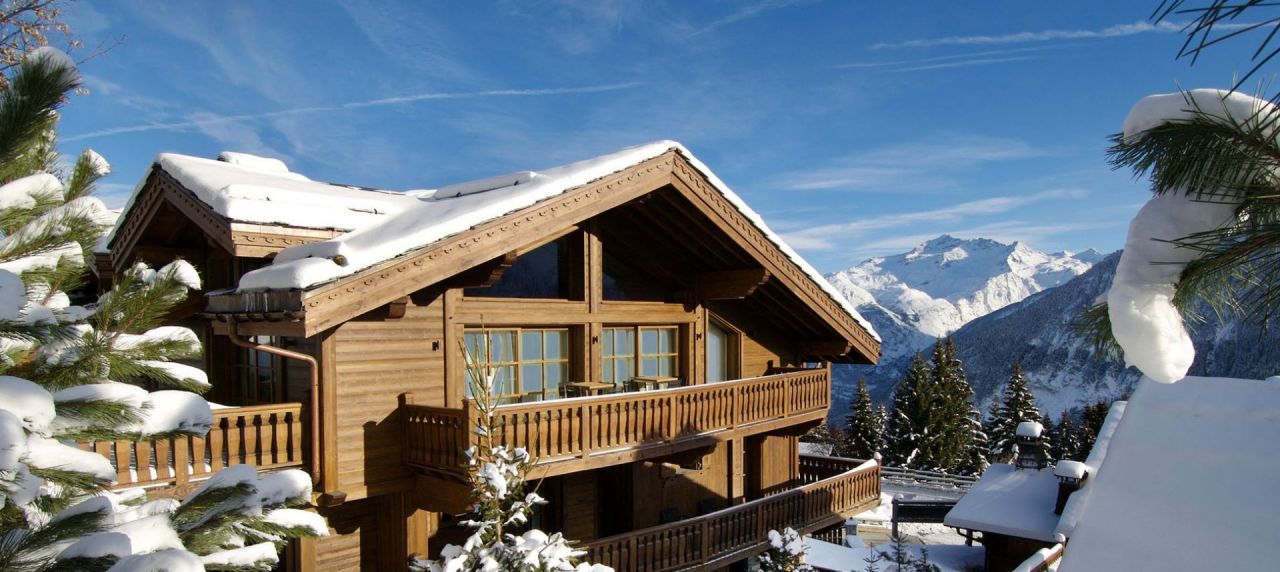 Villa à Chamonix-Mont-Blanc, France, 565 m² - image 1