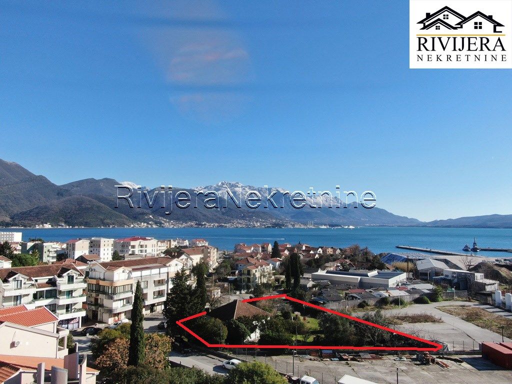 Terreno en Herceg-Novi, Montenegro, 1 037 m² - imagen 1