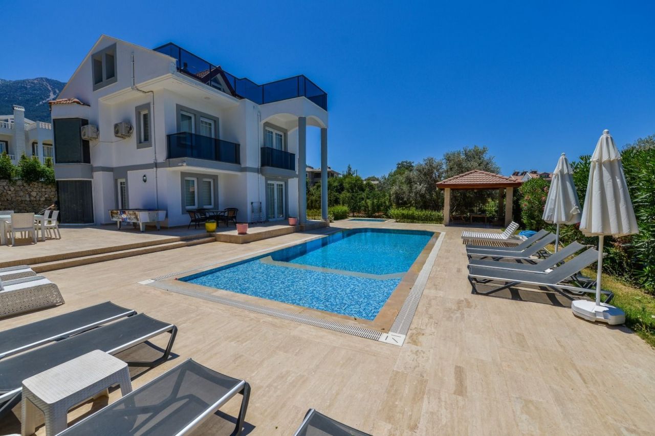 Villa en Fethiye, Turquia, 250 m² - imagen 1