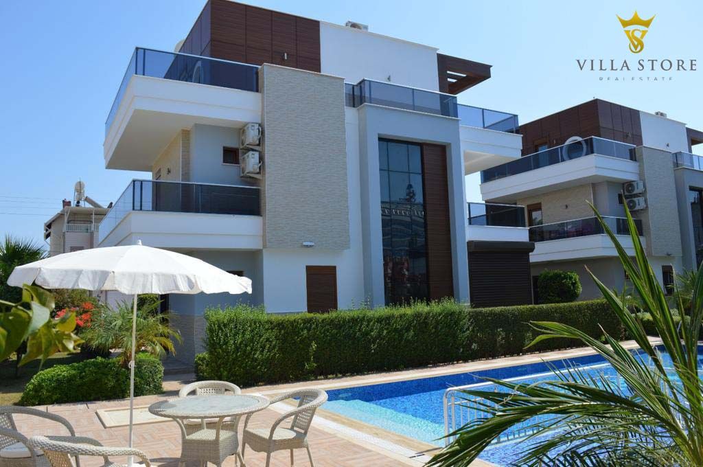 Villa à Alanya, Turquie, 224 m² - image 1