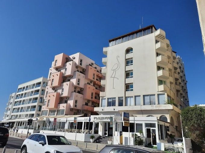 Hôtel à Larnaca, Chypre, 2 816 m² - image 1