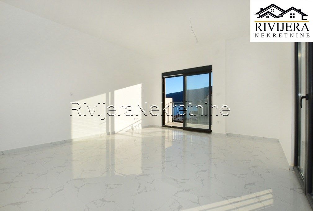 Flat in Herceg-Novi, Montenegro, 49 m² - picture 5