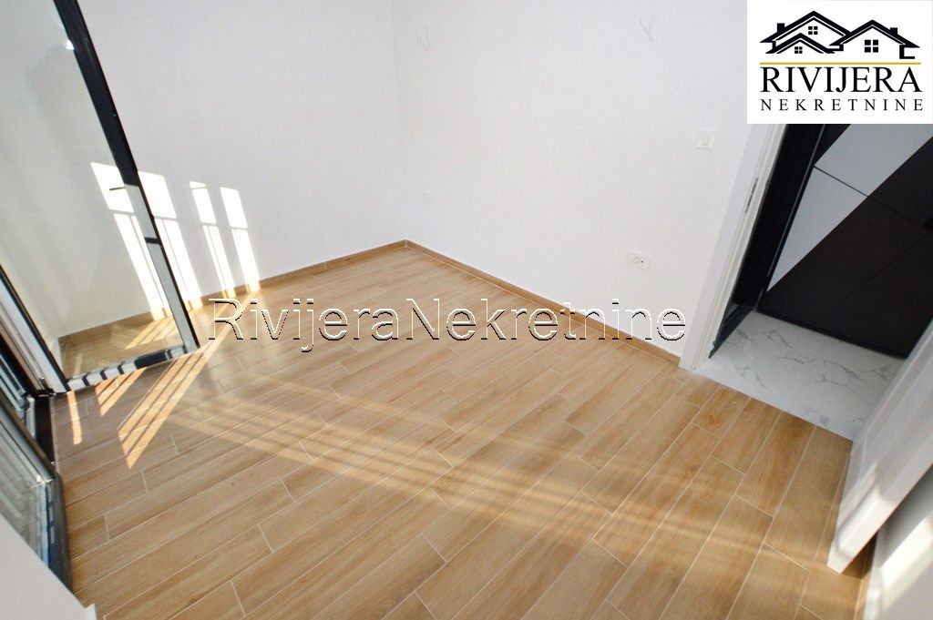 Flat in Herceg-Novi, Montenegro, 49 m² - picture 8