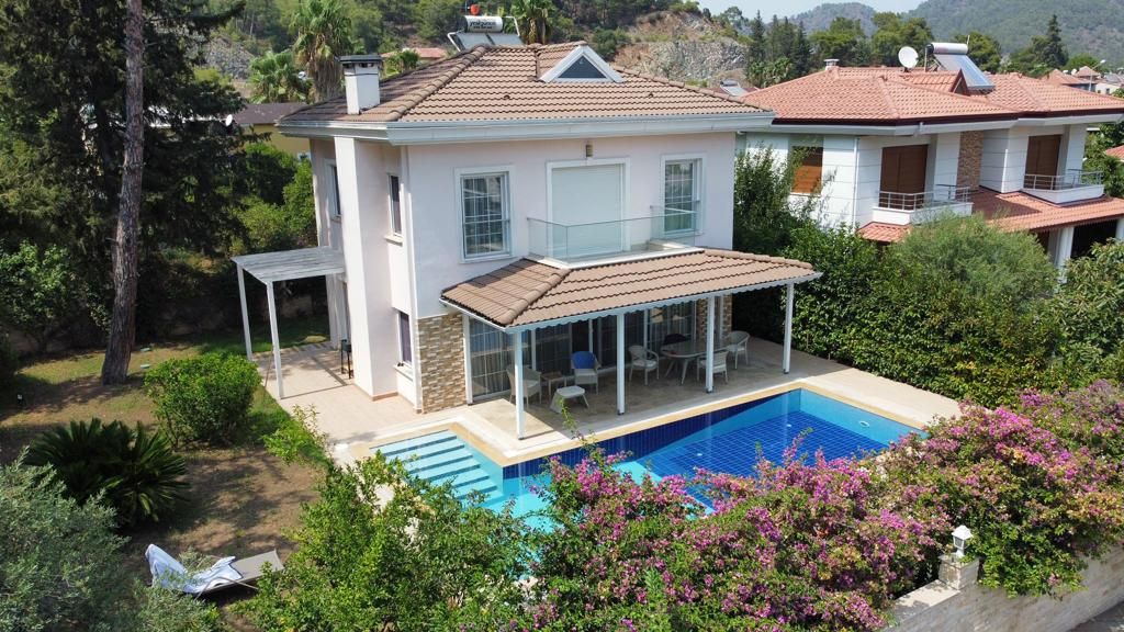 Villa à Camyuva, Turquie, 220 m² - image 1