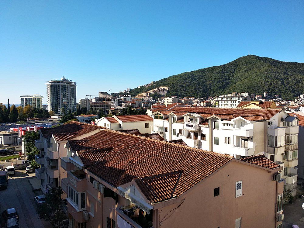 Piso en Budva, Montenegro, 85 m² - imagen 5