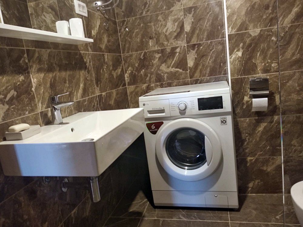 Piso en Budva, Montenegro, 85 m² - imagen 8