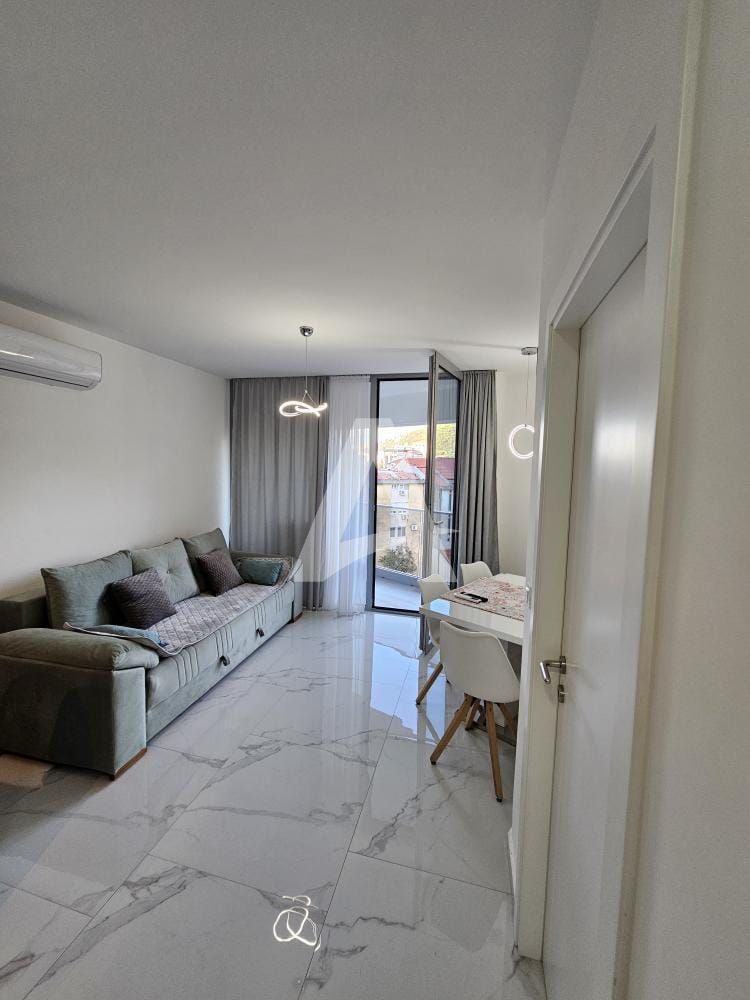 Apartment in Budva, Montenegro, 38 m² - picture 1