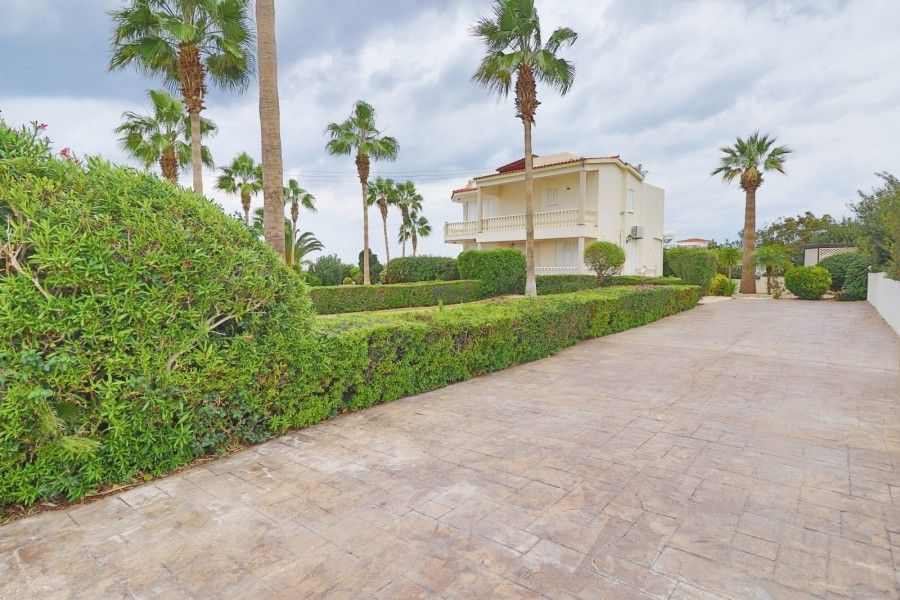 Villa in Paphos, Zypern, 270 m² - Foto 1