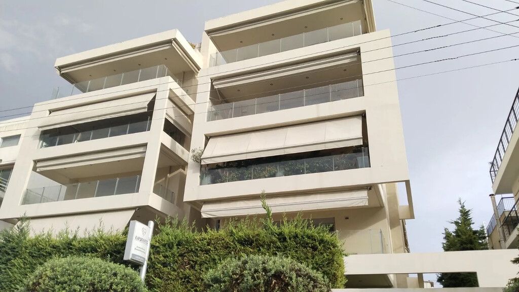 Flat in Glyfada, Greece, 110 m² - picture 1