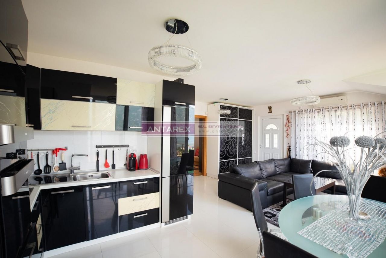 Apartamento en Stoliv, Montenegro, 62.5 m² - imagen 1