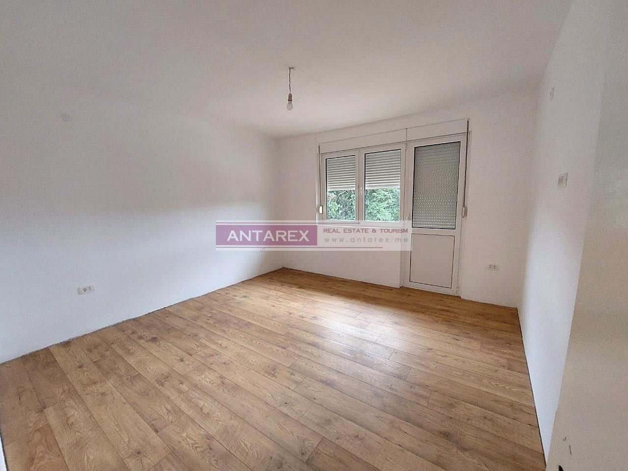 Appartement à Bijela, Monténégro, 56 m² - image 1