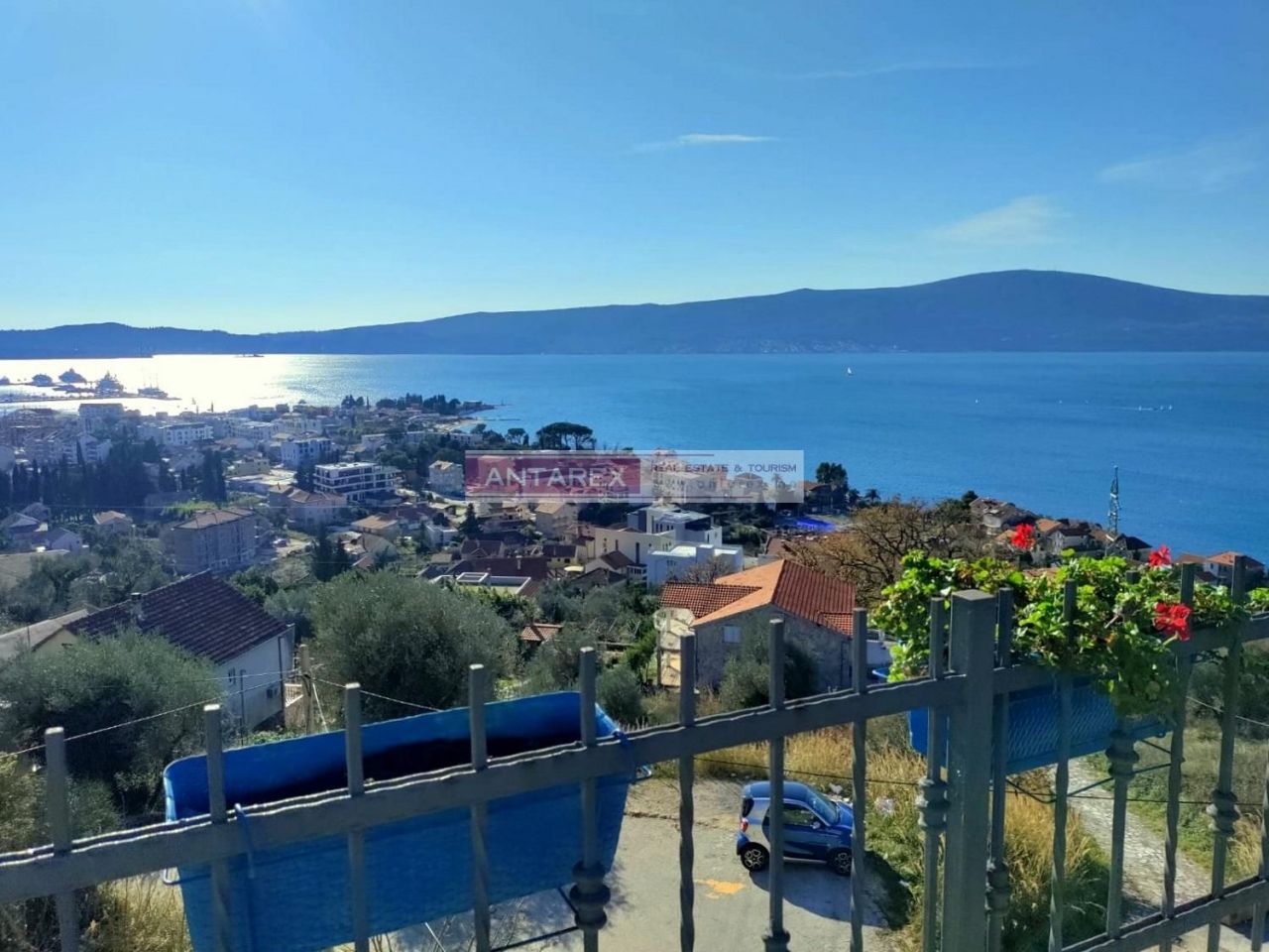 Villa in Tivat, Montenegro, 316 m² - Foto 1