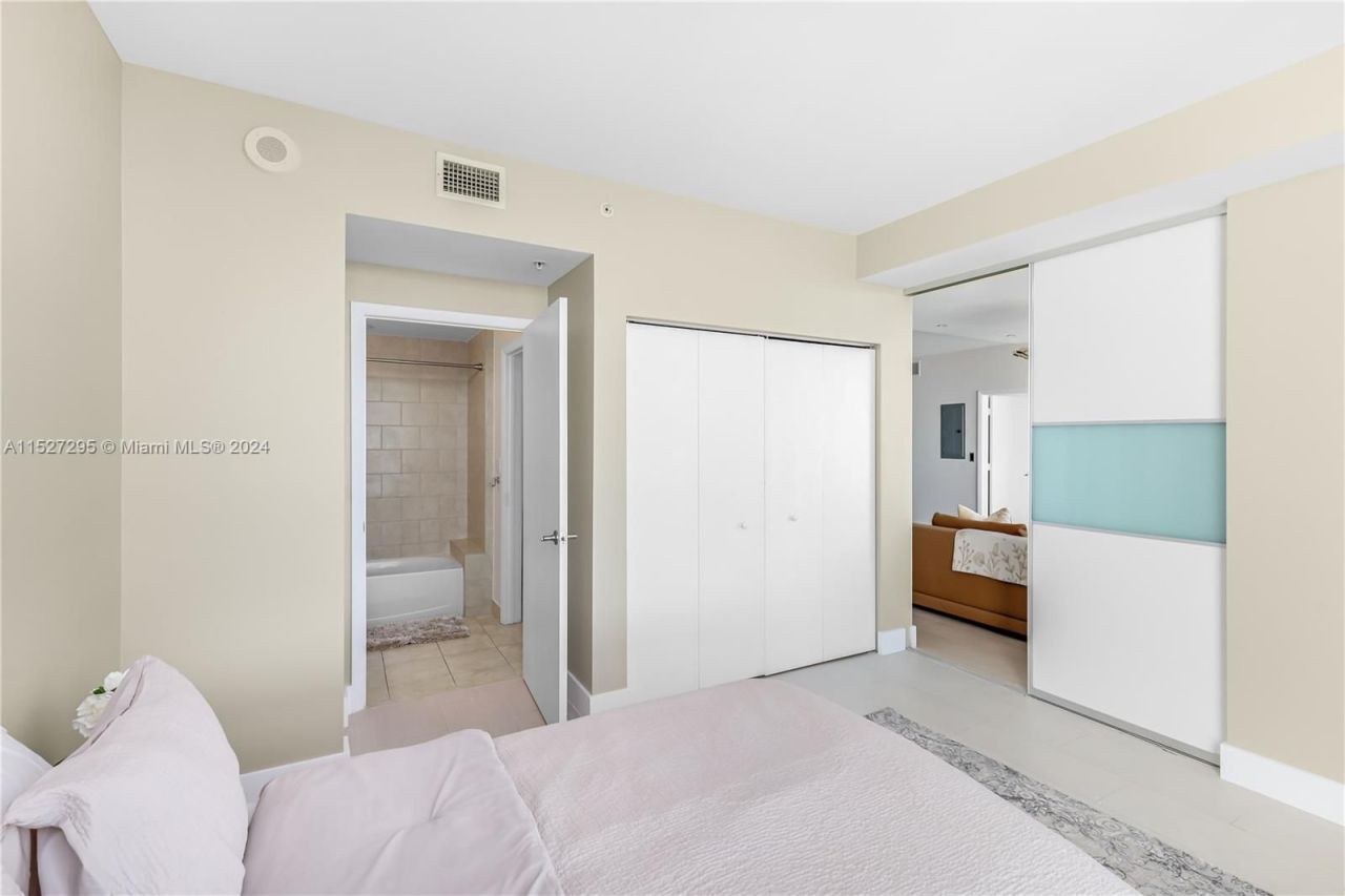 Appartamento a Miami, USA, 1 000 m² - foto 11