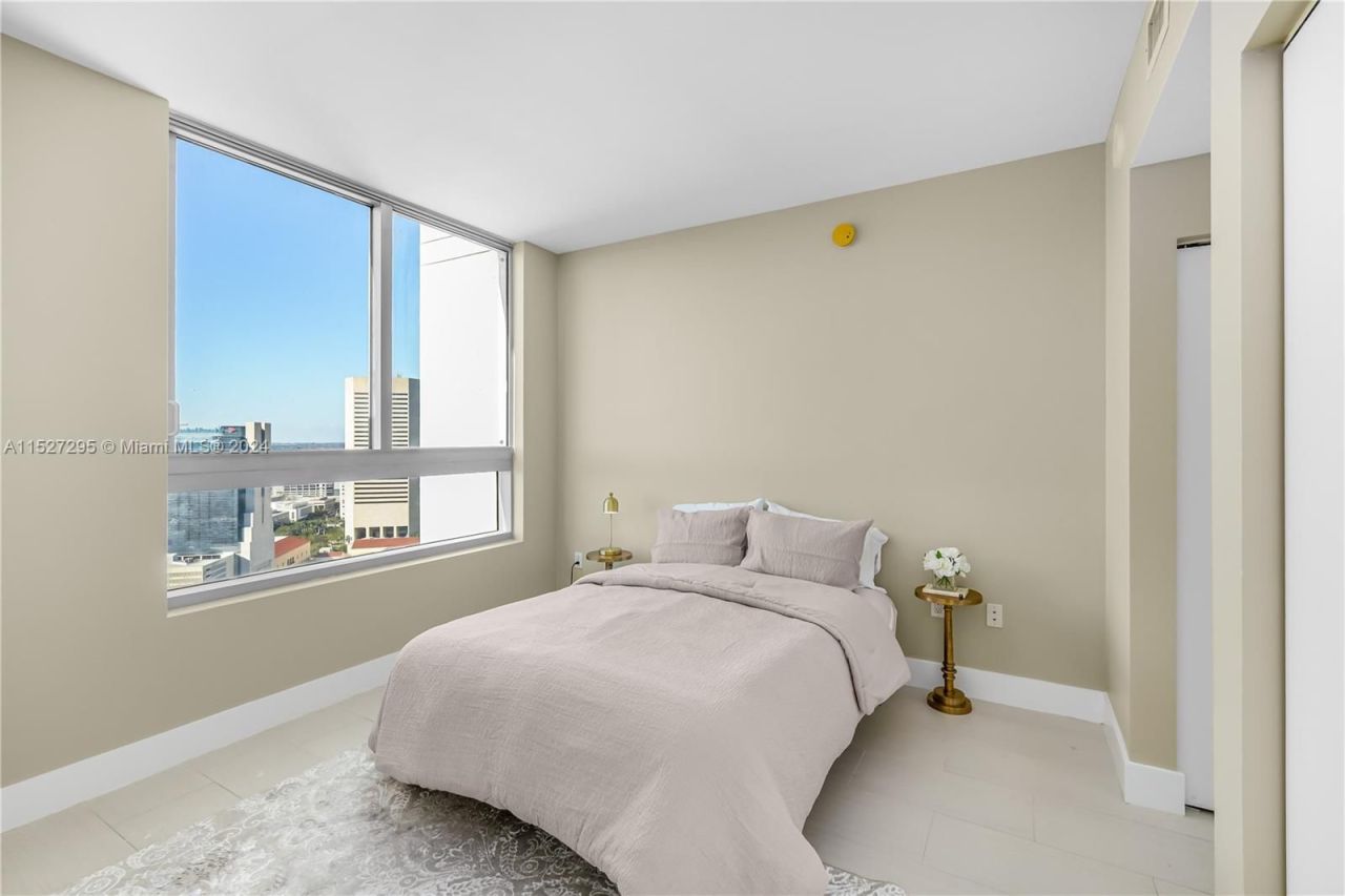 Appartamento a Miami, USA, 1 000 m² - foto 10