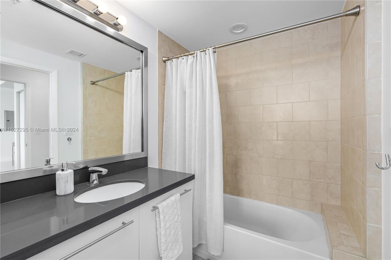 Appartamento a Miami, USA, 1 000 m² - foto 12