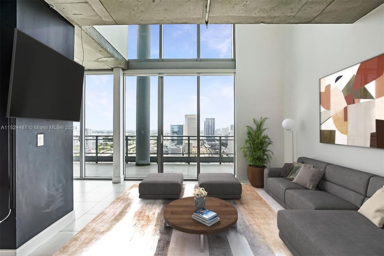 Loft in Miami, USA, 120 m² - picture 2