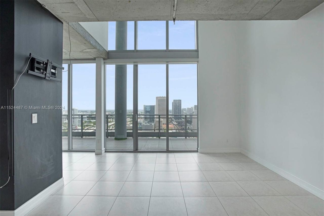 Loft in Miami, USA, 120 m² - picture 8