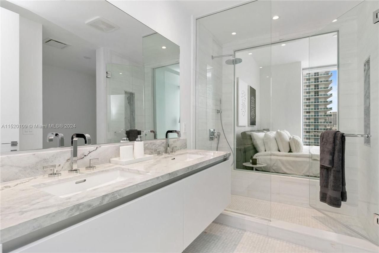 Piso en Miami, Estados Unidos, 100 m² - imagen 12