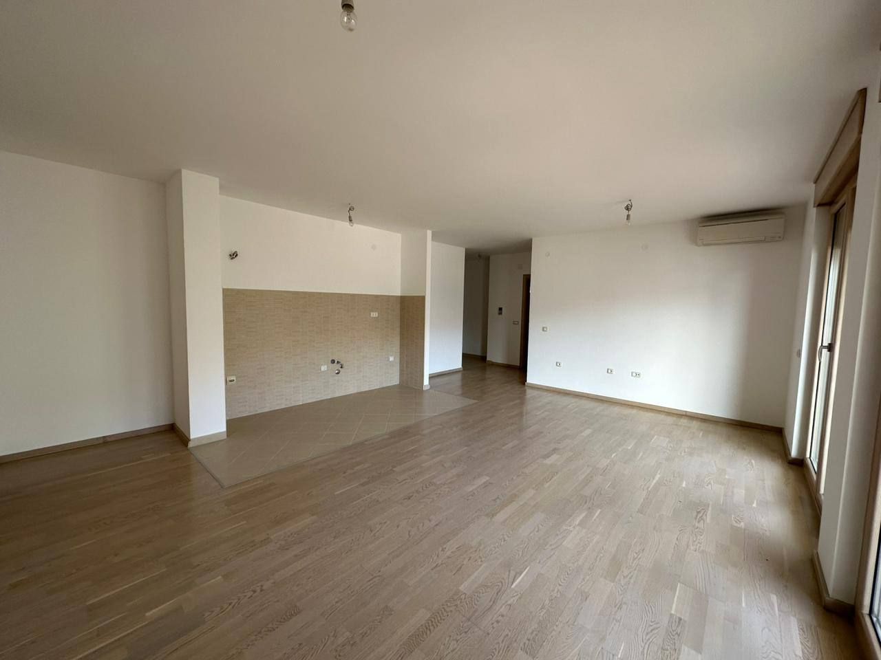 Piso en Budva, Montenegro, 106 m² - imagen 4
