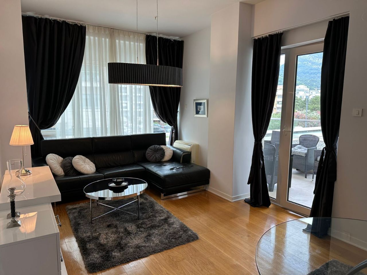 Piso en Budva, Montenegro, 89 m² - imagen 1