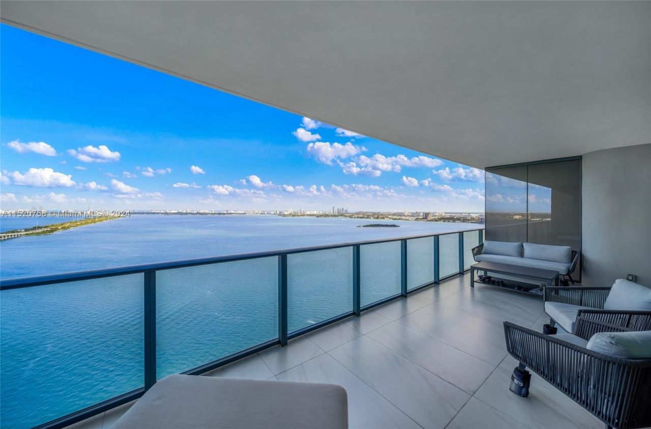 Flat in Miami, USA, 100 m² - picture 2