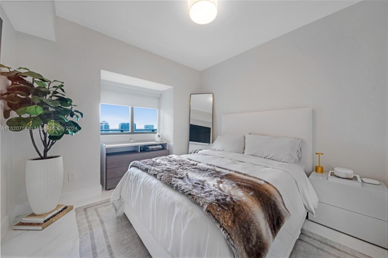 Flat in Miami, USA, 100 m² - picture 15