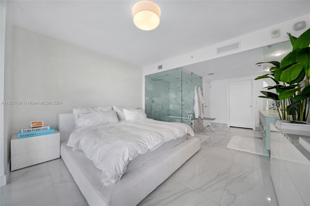 Flat in Miami, USA, 100 m² - picture 11