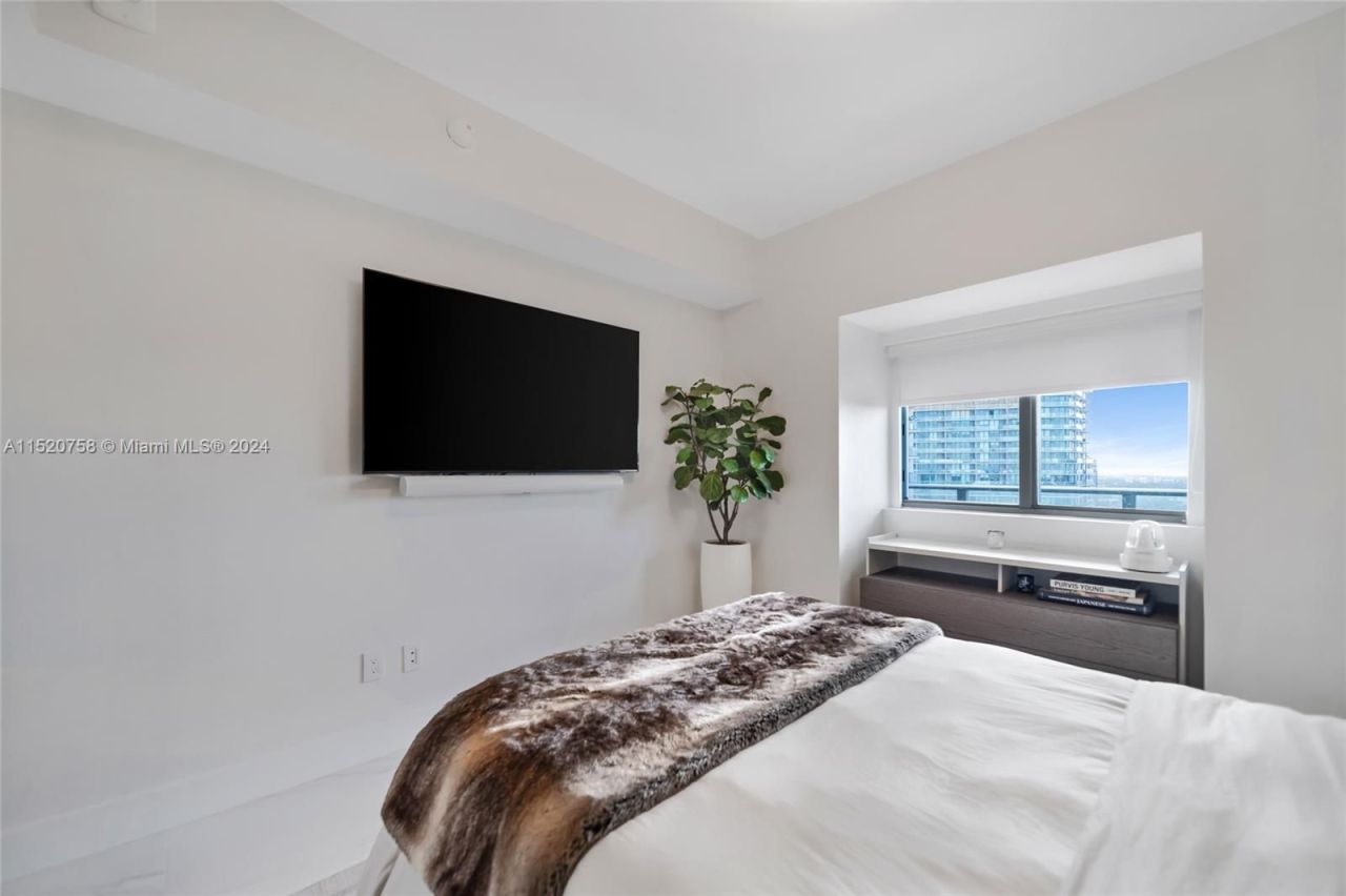 Flat in Miami, USA, 100 m² - picture 16