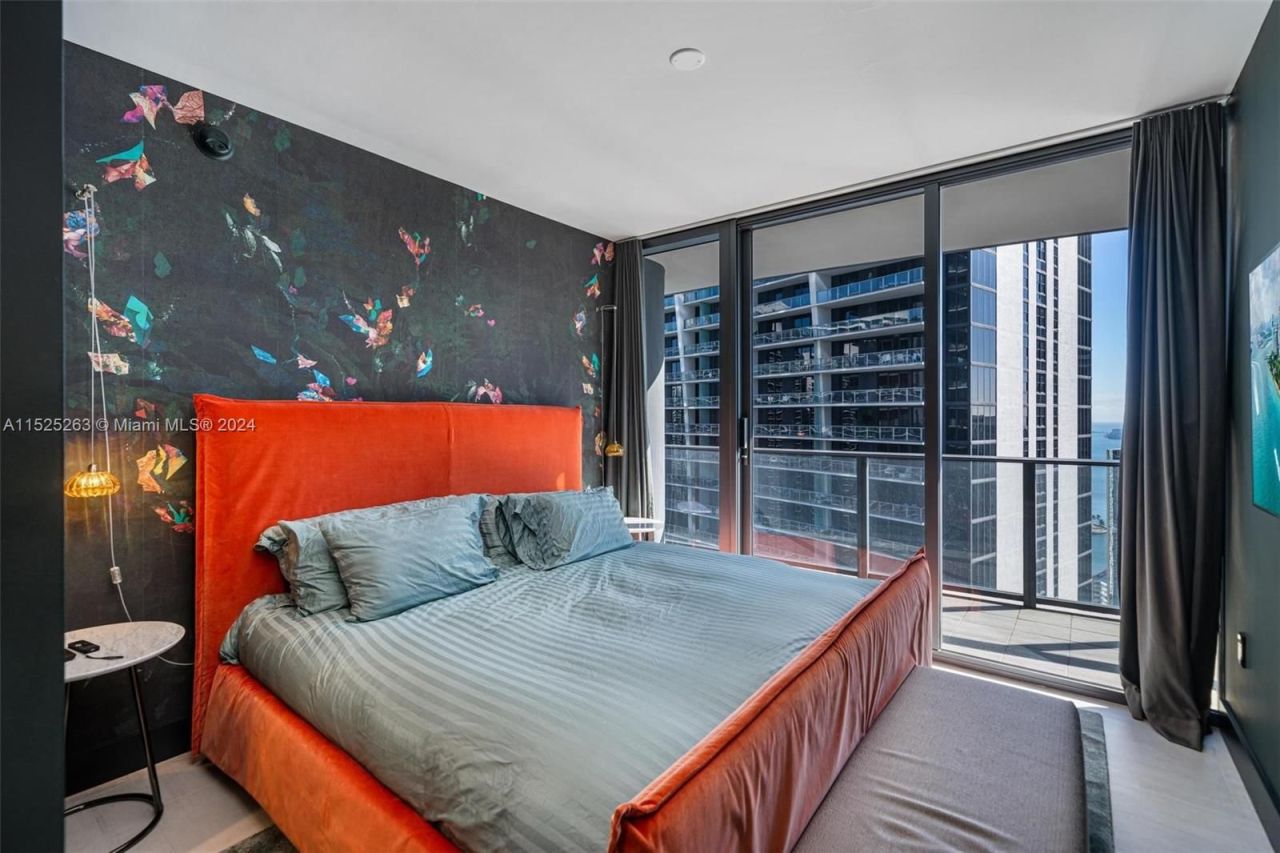 Flat in Miami, USA, 120 m² - picture 8