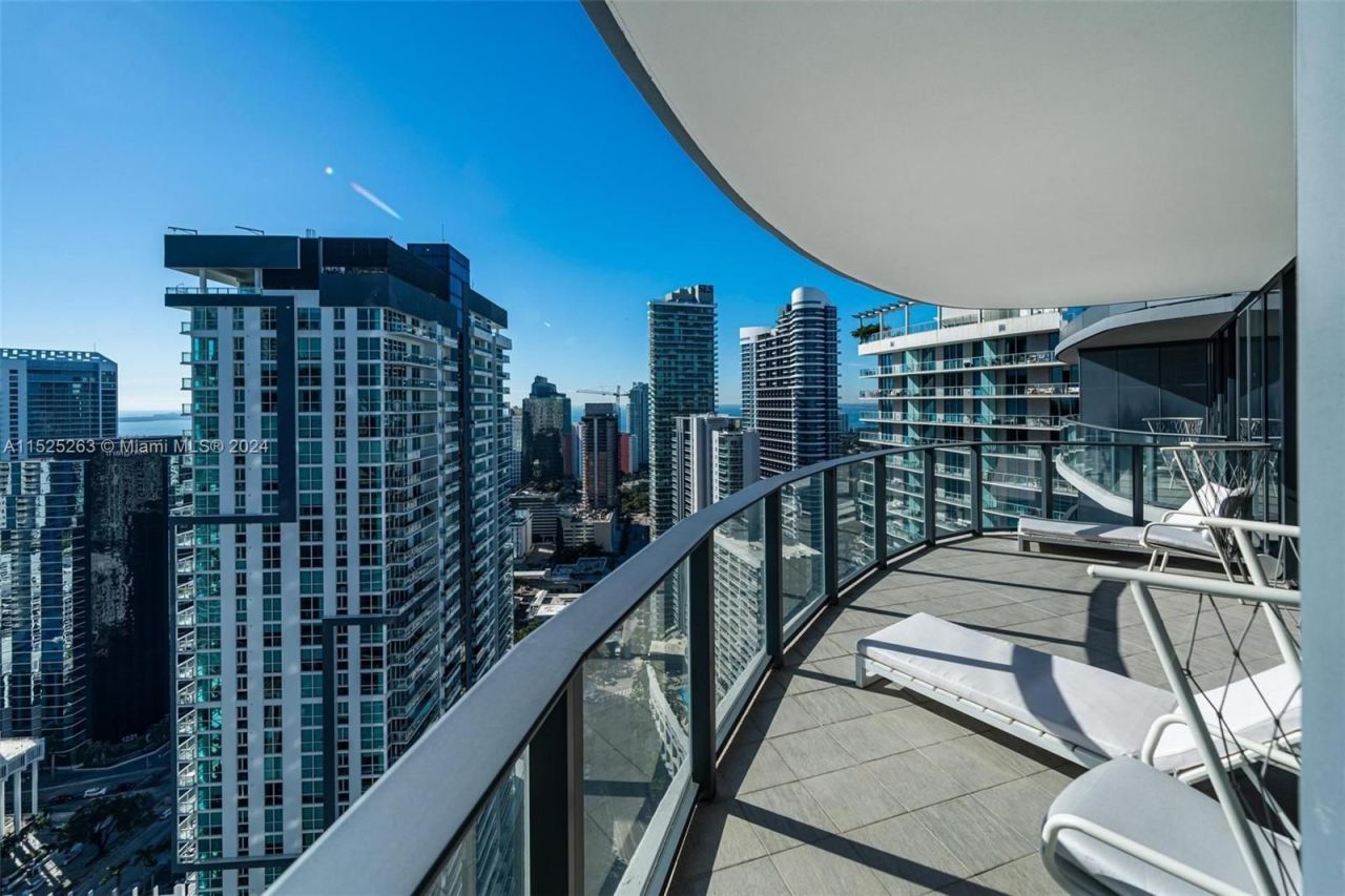 Flat in Miami, USA, 120 m² - picture 14