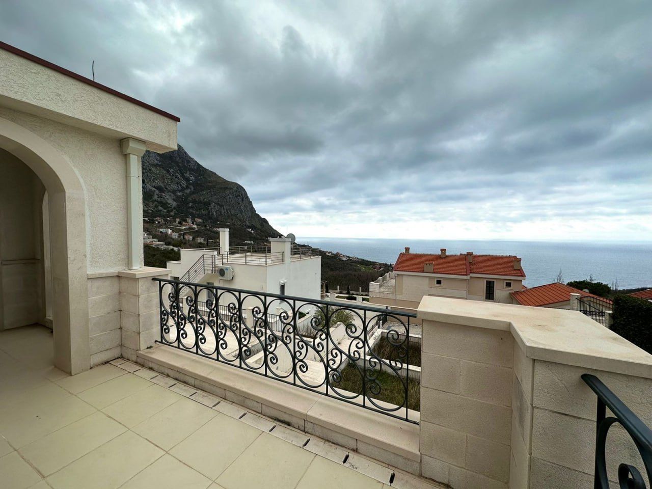 Villa à Budva, Monténégro, 280 m² - image 2