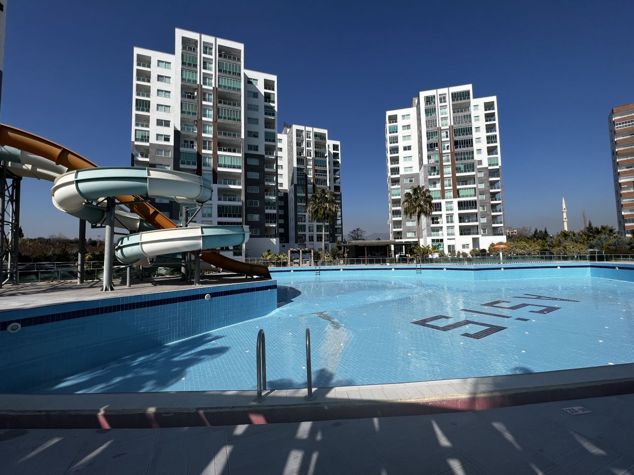 Piso en Mersin, Turquia, 65 m² - imagen 1