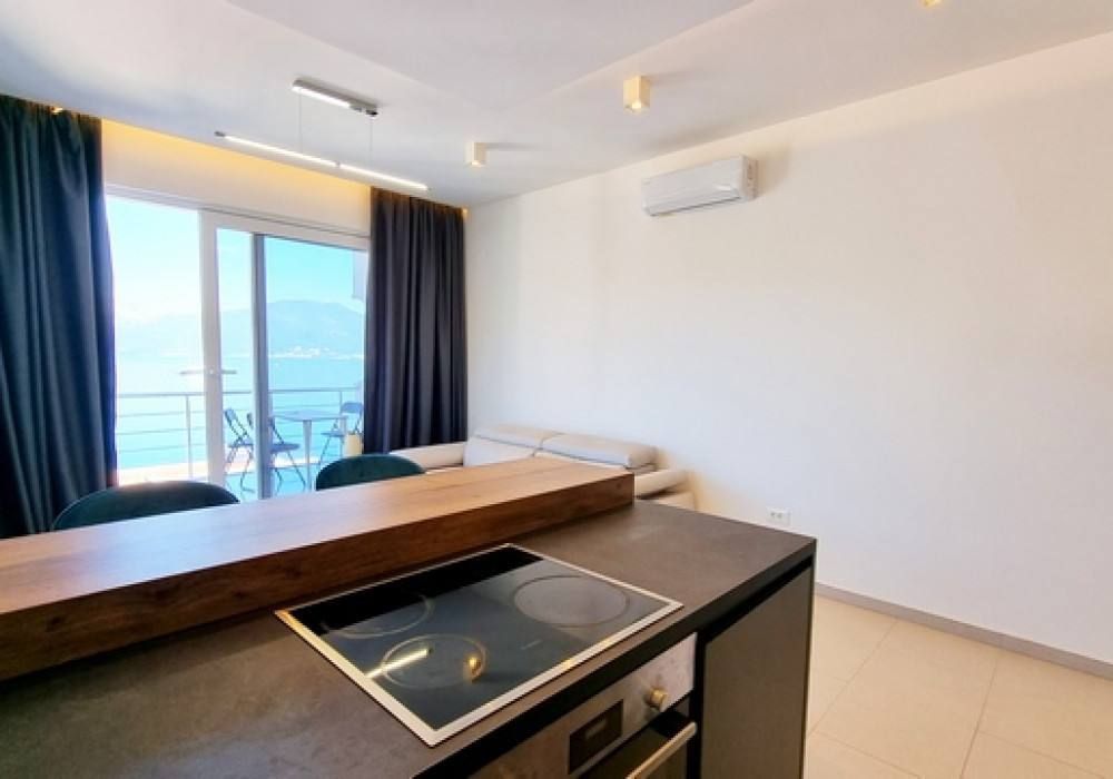 Appartement à Tivat, Monténégro, 62 m² - image 4