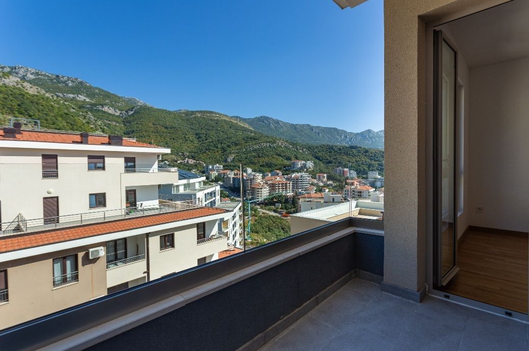 Piso en Budva, Montenegro, 43 m² - imagen 1