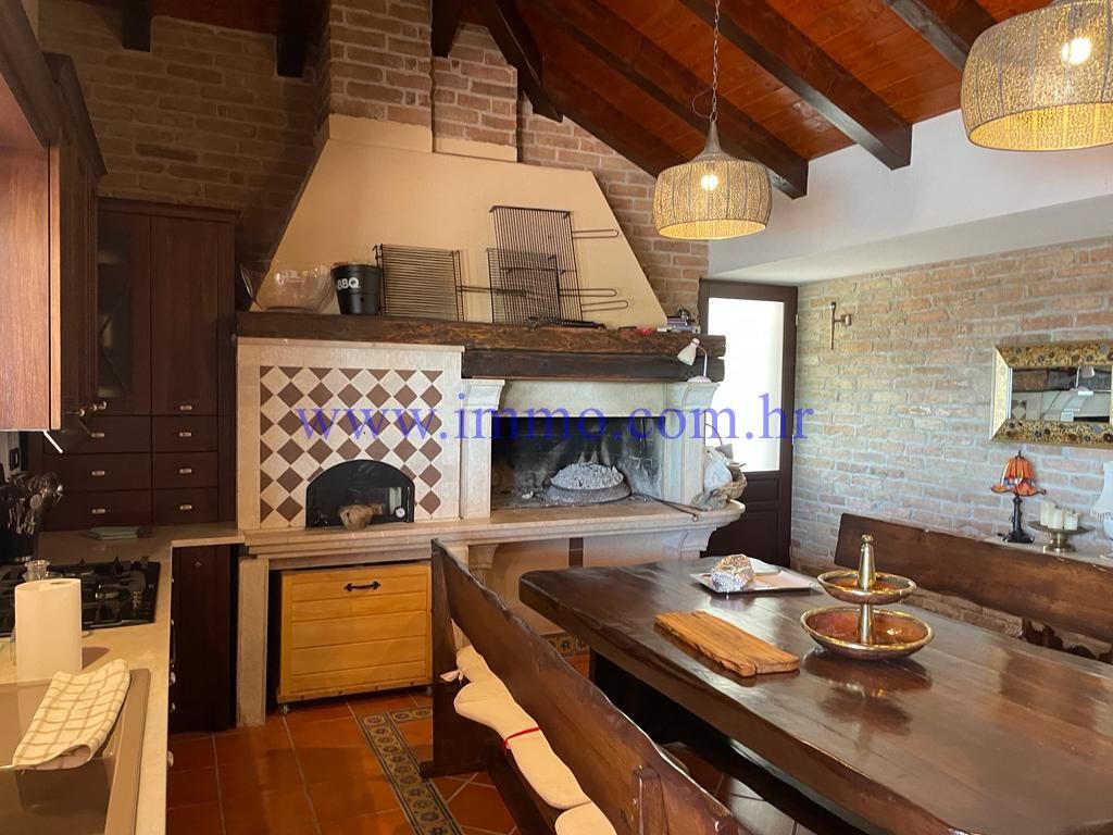 Landgut in Split, Kroatien, 1 000 m² - Foto 8