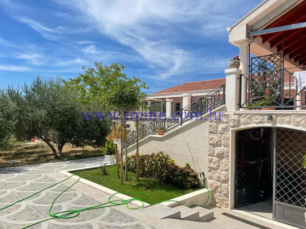 Landgut in Split, Kroatien, 1 000 m² - Foto 13